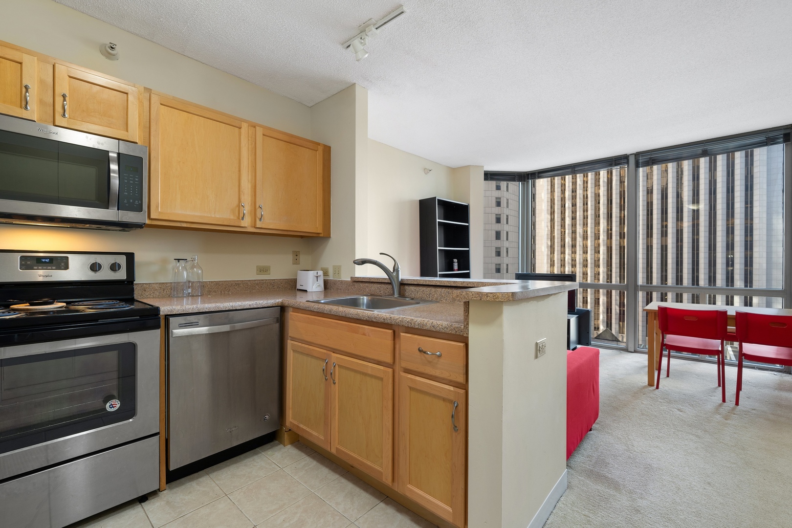 222 N Columbus Drive 902