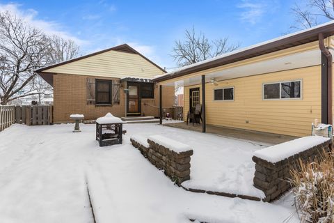 Tiny photo for 1105 Eastern Drive, Urbana, IL 61801 (MLS # 12532856)