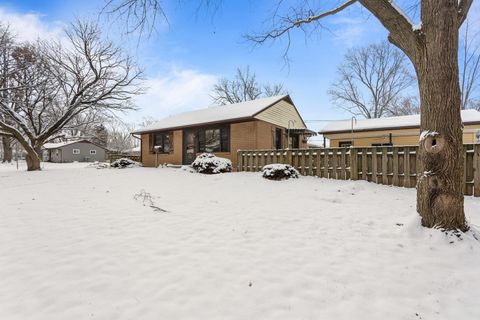 Tiny photo for 1105 Eastern Drive, Urbana, IL 61801 (MLS # 12532856)