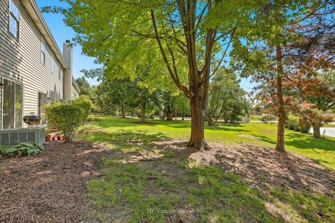 Tiny photo for 2824 Collins Court, Naperville, IL 60563 (MLS # 12493882)