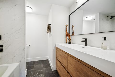 Tiny photo for 1671 Mission Hills Road #S404, Northbrook, IL 60062 (MLS # 12592936)