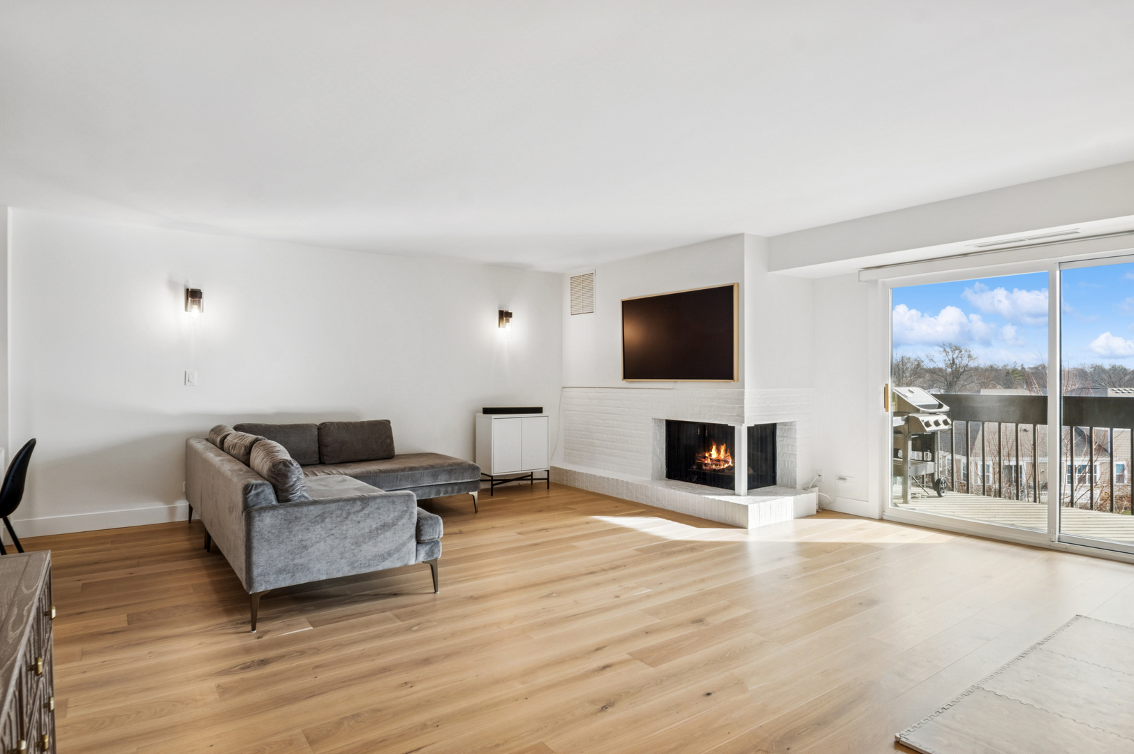 1671 Mission Hills Road S404