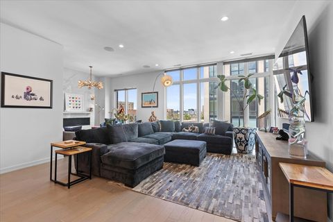 Tiny photo for 2773 N Hampden Court #PH03, Chicago, IL 60614 (MLS # 12366464)