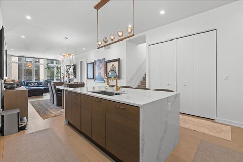 Tiny photo for 2773 N Hampden Court #PH03, Chicago, IL 60614 (MLS # 12366464)