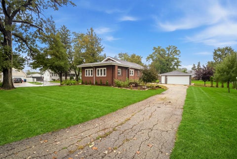 Tiny photo for 548 W Saint Charles Road, Lombard, IL 60148 (MLS # 12774310)