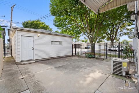 Tiny photo for 3267 S Hamilton Avenue, Chicago, IL 60608 (MLS # 12488038)