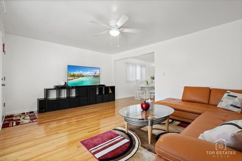 Tiny photo for 3267 S Hamilton Avenue, Chicago, IL 60608 (MLS # 12488038)