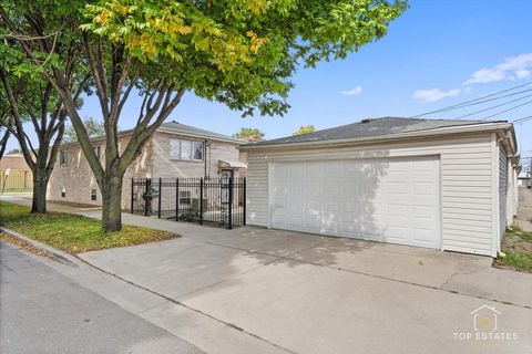 Tiny photo for 3267 S Hamilton Avenue, Chicago, IL 60608 (MLS # 12488038)