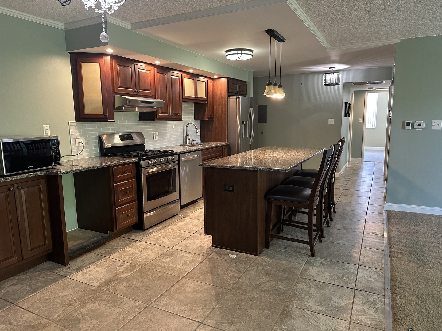 110 W Butterfield Road 402S