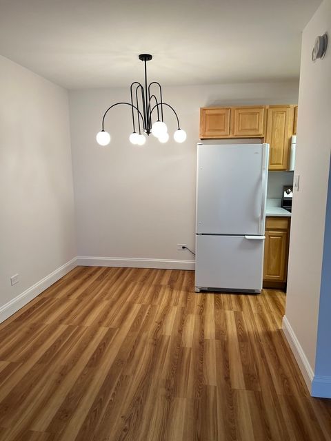 Tiny photo for 543 Burlington Avenue #112E, Downers Grove, IL 60515 (MLS # 12482684)