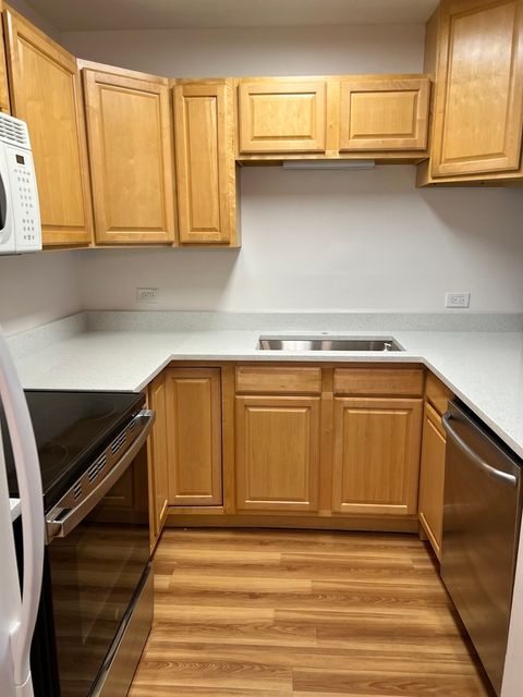 Tiny photo for 543 Burlington Avenue #112E, Downers Grove, IL 60515 (MLS # 12482684)