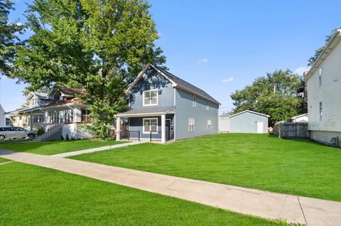 Tiny photo for 1411 S 6th Avenue, Maywood, IL 60153 (MLS # 12610105)