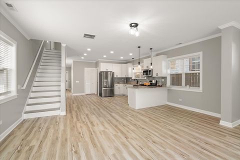 Tiny photo for 1411 S 6th Avenue, Maywood, IL 60153 (MLS # 12610105)