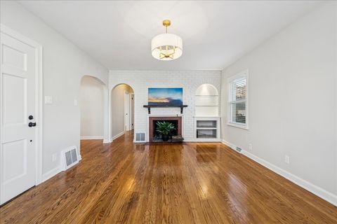 Tiny photo for 118 N Cedar Street, Palatine, IL 60067 (MLS # 12530667)