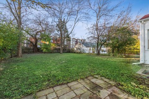 Tiny photo for 118 N Cedar Street, Palatine, IL 60067 (MLS # 12530667)