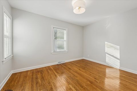 Tiny photo for 118 N Cedar Street, Palatine, IL 60067 (MLS # 12530667)