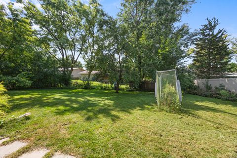 Tiny photo for 573 Maple Avenue, Lisle, IL 60532 (MLS # 12467142)