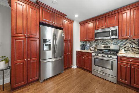 Tiny photo for 573 Maple Avenue, Lisle, IL 60532 (MLS # 12467142)