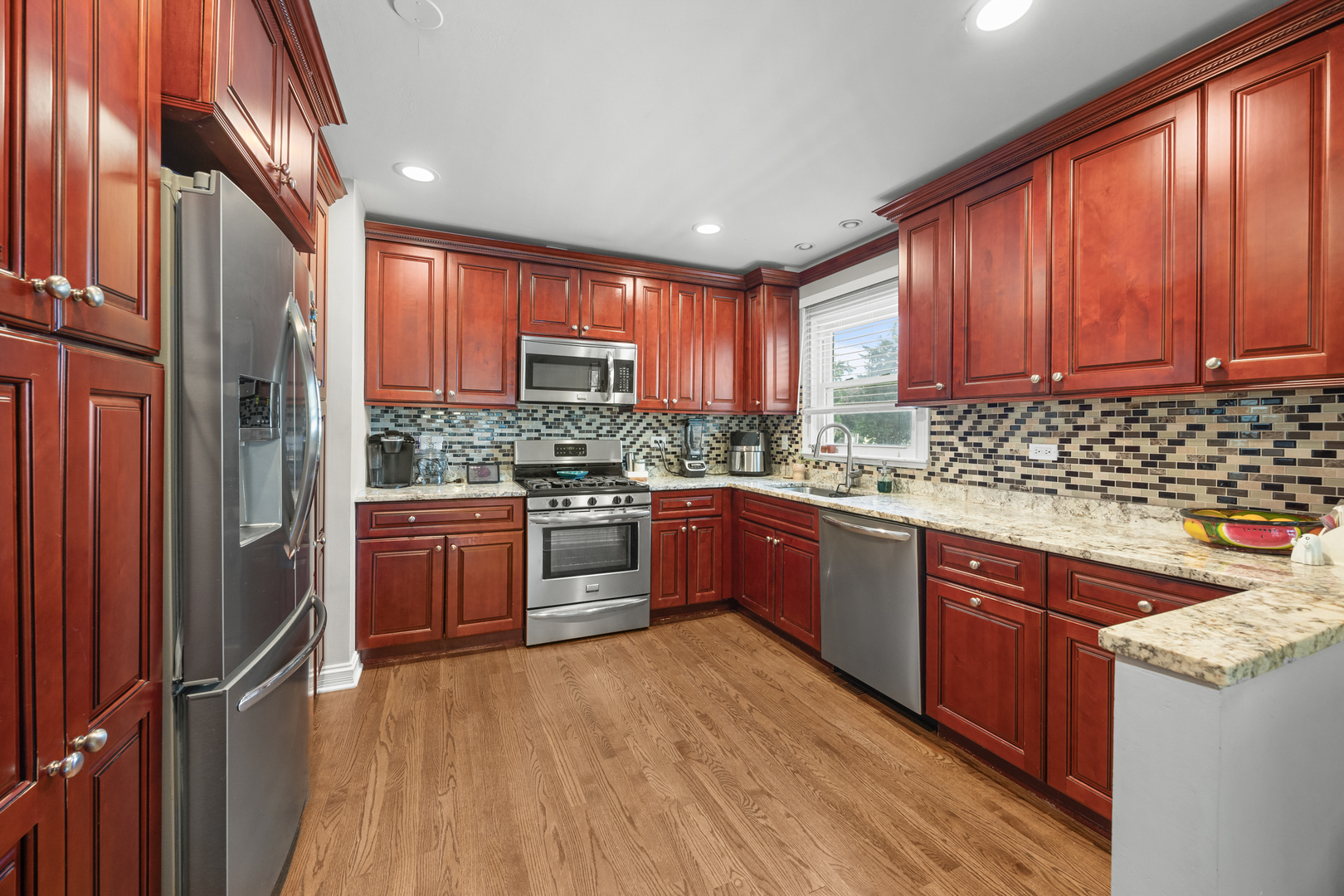 573 Maple Avenue