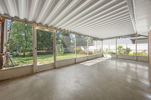 Tiny photo for 573 Maple Avenue, Lisle, IL 60532 (MLS # 12467142)