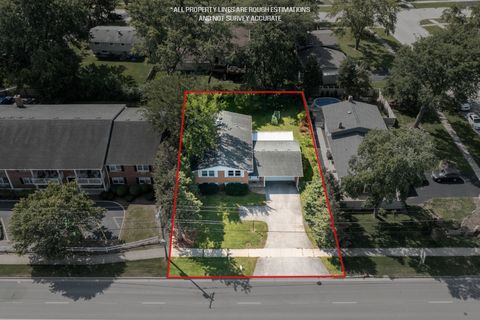 Tiny photo for 573 Maple Avenue, Lisle, IL 60532 (MLS # 12467142)