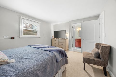 Tiny photo for 573 Maple Avenue, Lisle, IL 60532 (MLS # 12467142)