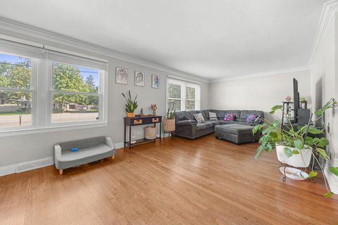 Tiny photo for 573 Maple Avenue, Lisle, IL 60532 (MLS # 12467142)