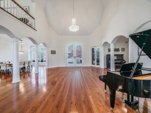 Tiny photo for 140 Braymore Court, Inverness, IL 60010 (MLS # 12614743)