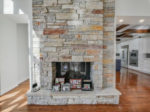 Tiny photo for 140 Braymore Court, Inverness, IL 60010 (MLS # 12614743)