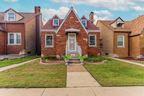 9114 S Luella Avenue Chicago IL 60617