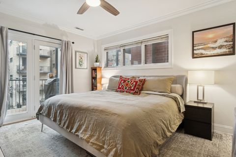 Tiny photo for 3537 N Wilton Avenue #2, Chicago, IL 60657 (MLS # 12531389)