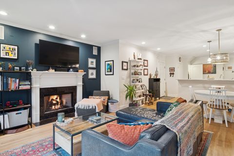 Tiny photo for 3537 N Wilton Avenue #2, Chicago, IL 60657 (MLS # 12531389)