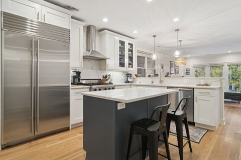 Tiny photo for 3537 N Wilton Avenue #2, Chicago, IL 60657 (MLS # 12531389)