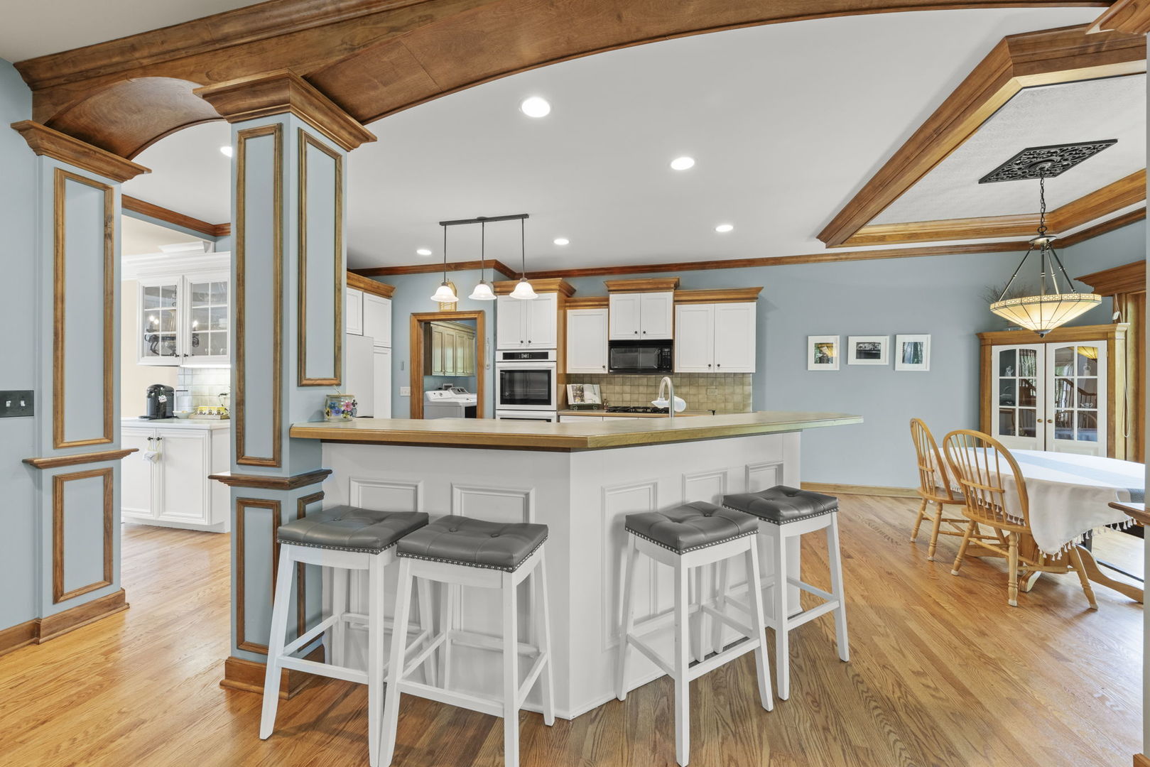 2247 Sutton Drive