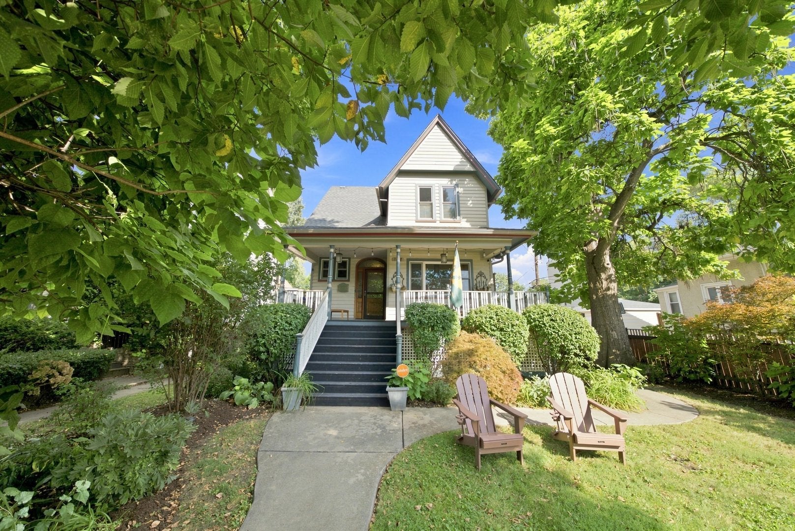 134 N Lombard Avenue