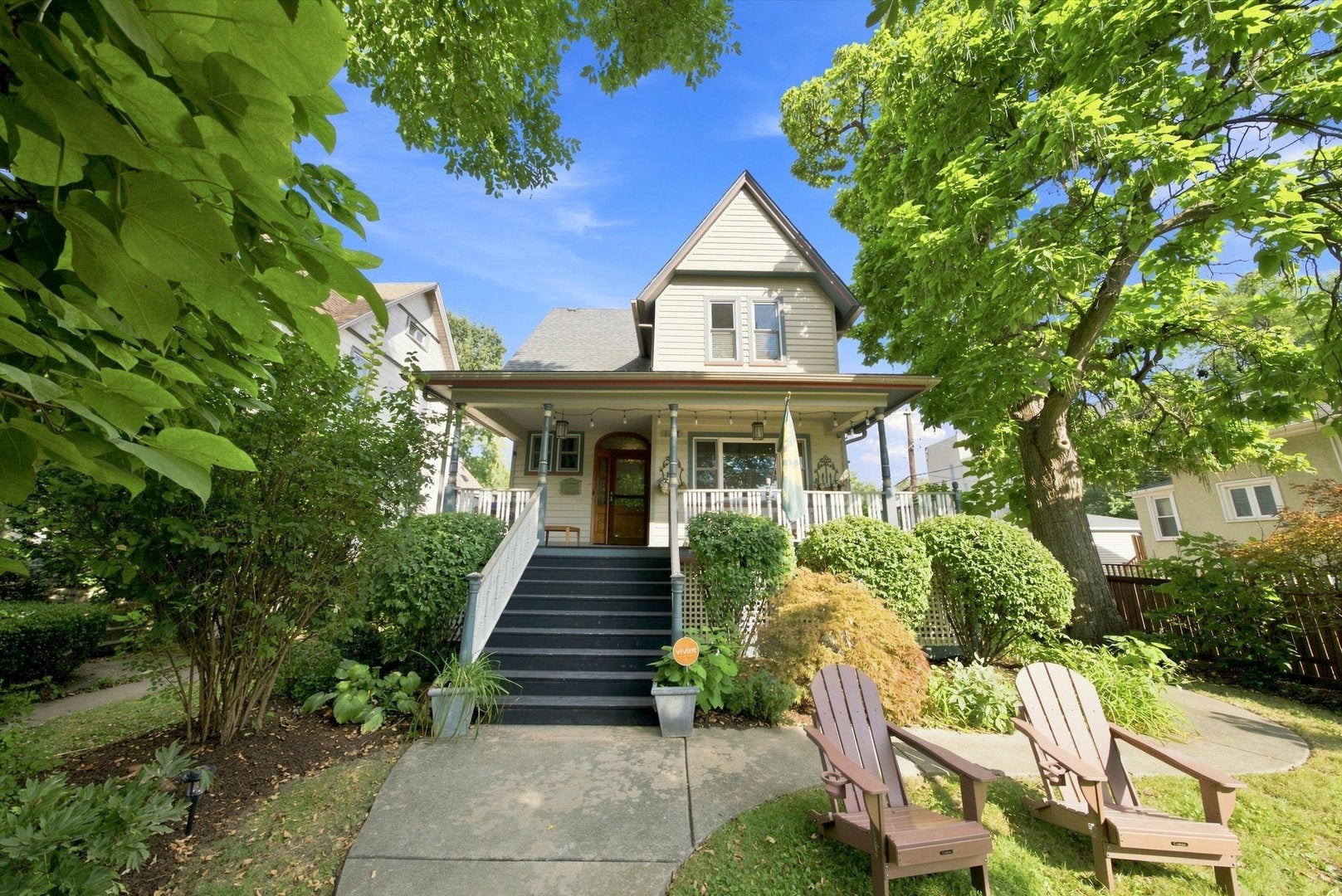 134 N Lombard Avenue