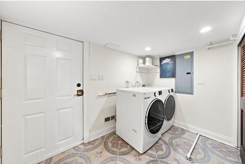 Tiny photo for 134 N Lombard Avenue, Oak Park, IL 60302 (MLS # 12751803)