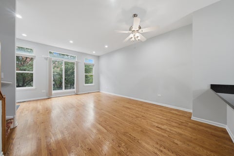 Tiny photo for 935 W College Parkway, Chicago, IL 60608 (MLS # 12739998)