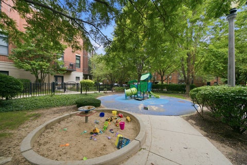 Tiny photo for 935 W College Parkway, Chicago, IL 60608 (MLS # 12739998)