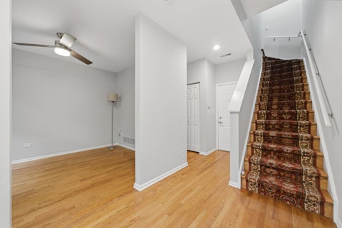 Tiny photo for 935 W College Parkway, Chicago, IL 60608 (MLS # 12739998)