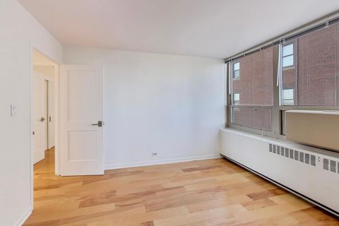 Tiny photo for 3950 N Lake Shore Drive #1130, Chicago, IL 60613 (MLS # 12554877)