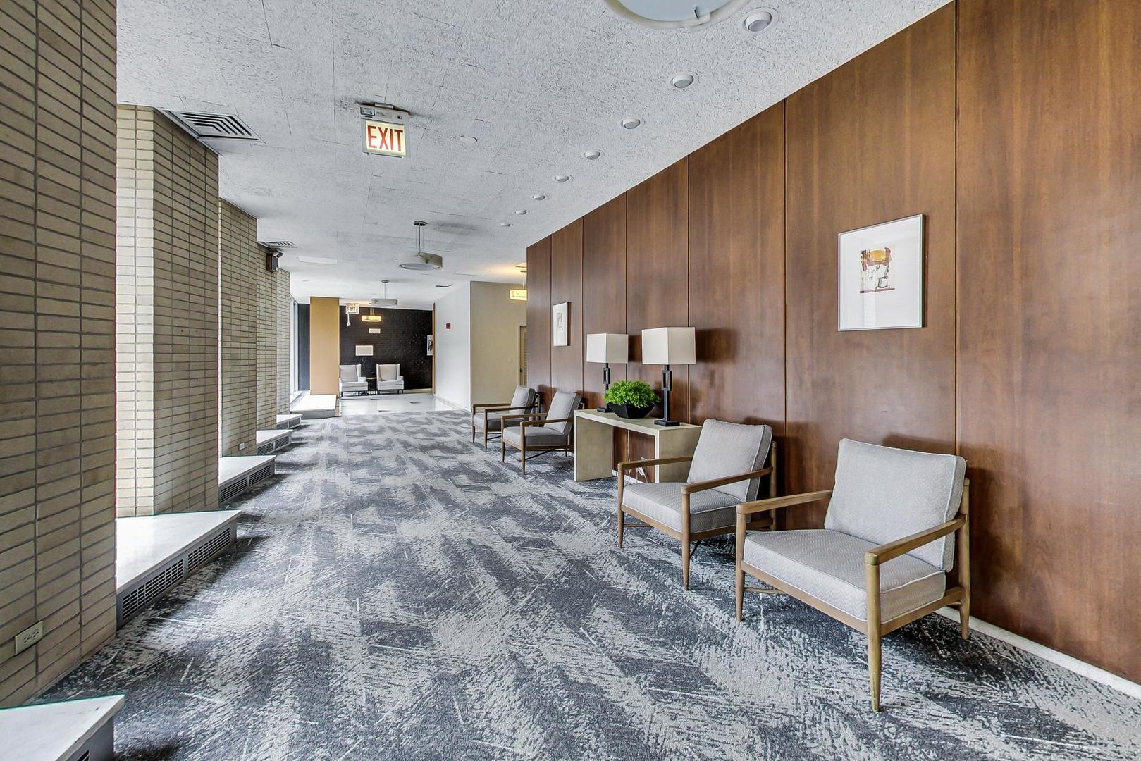 3950 N Lake Shore Drive 1130