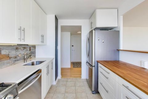Tiny photo for 3950 N Lake Shore Drive #1130, Chicago, IL 60613 (MLS # 12554877)