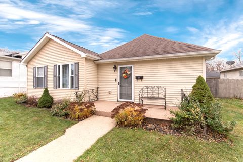 Photo of 511 ARMSTRONG Street, Morris, IL 60450 (MLS # 12594540)