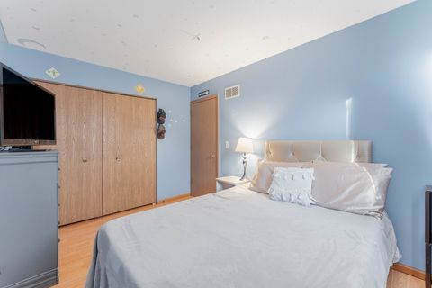 Tiny photo for 813 Serendipity Drive, Aurora, IL 60504 (MLS # 12570198)