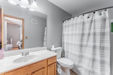 Tiny photo for 813 Serendipity Drive, Aurora, IL 60504 (MLS # 12570198)