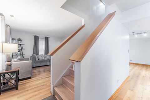 Tiny photo for 813 Serendipity Drive, Aurora, IL 60504 (MLS # 12570198)