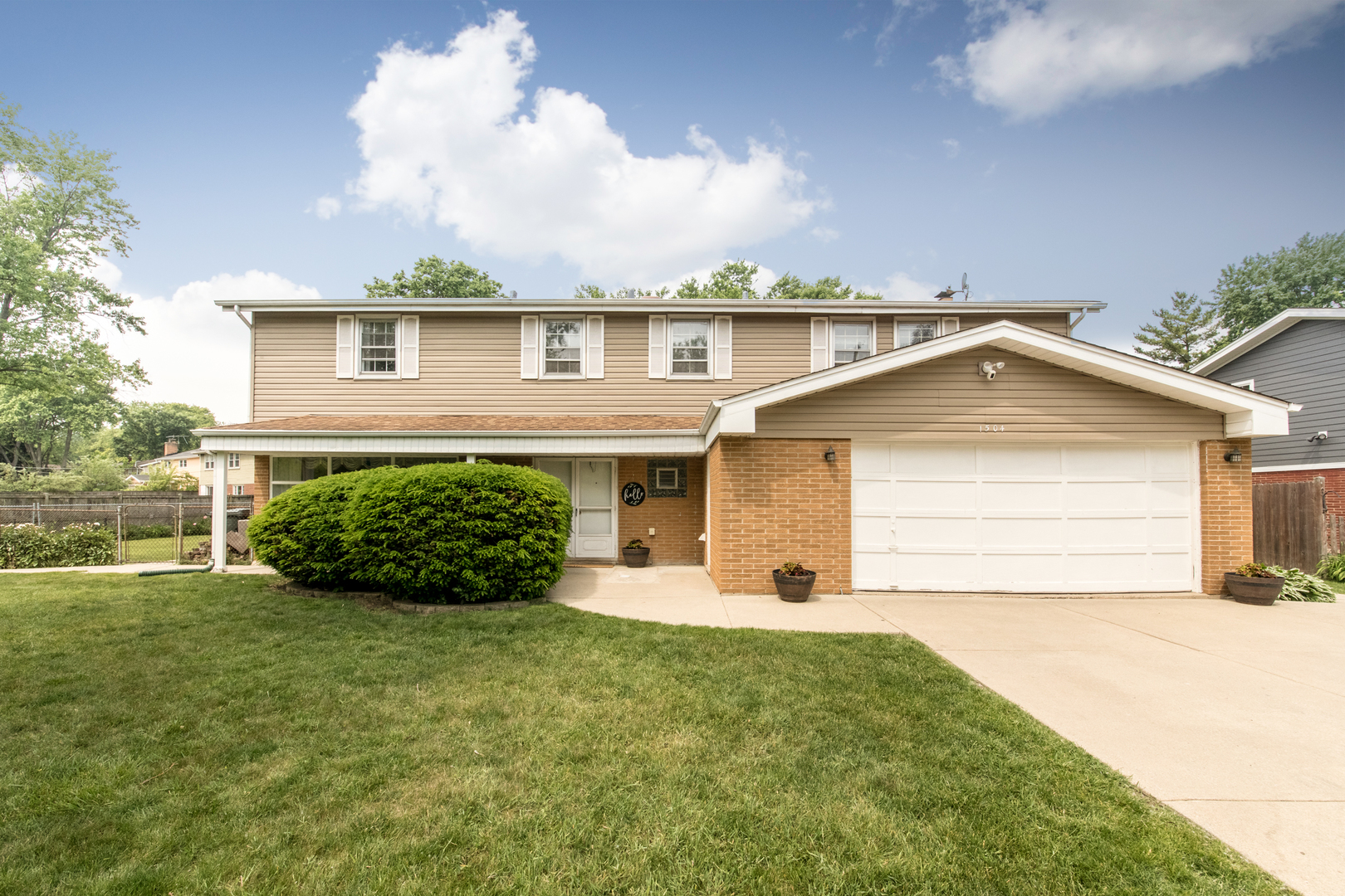 1504 Pfingsten Road