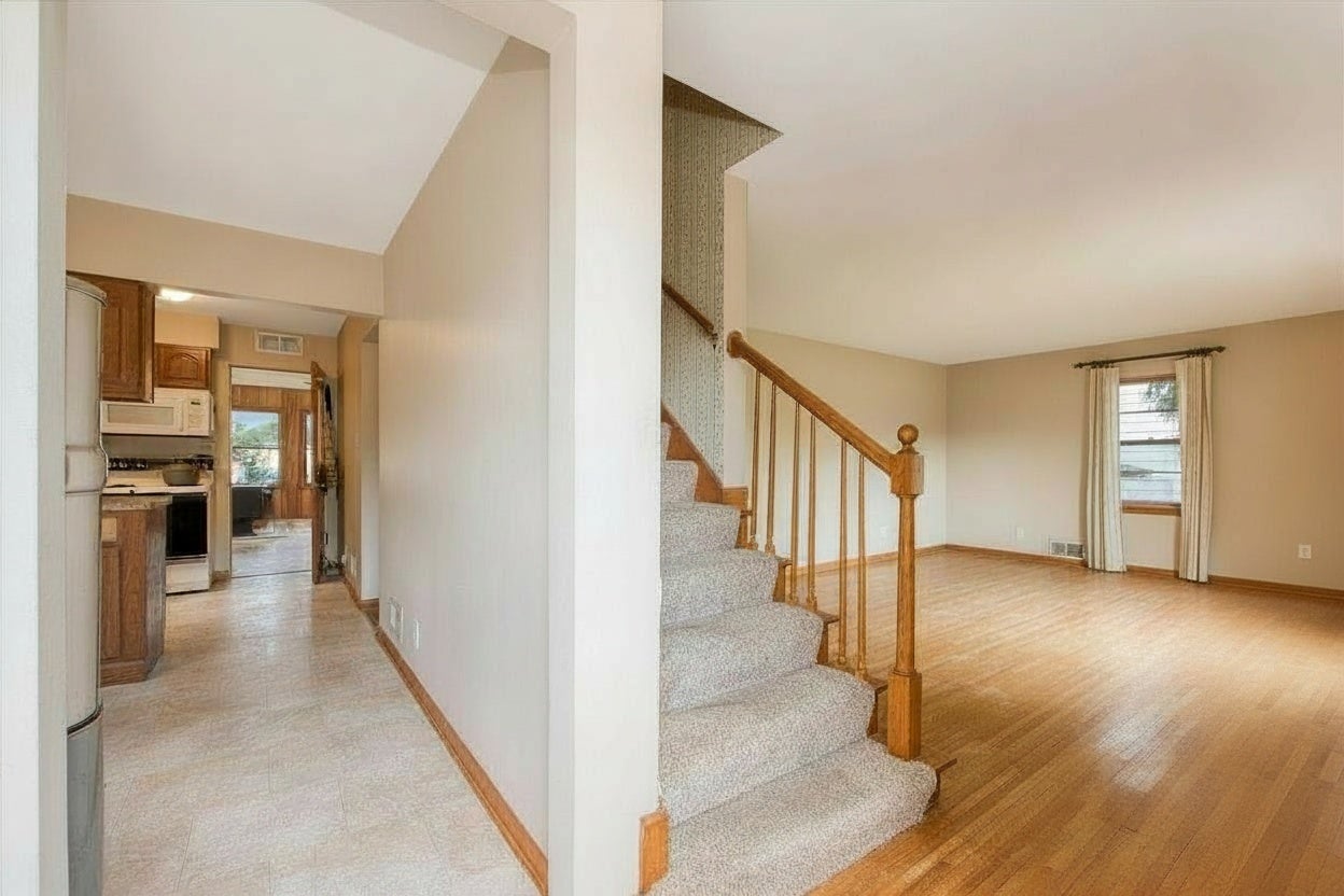 309 E Sunset Place