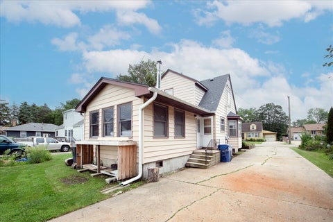 Tiny photo for 309 E Sunset Place, DeKalb, IL 60115 (MLS # 12724246)